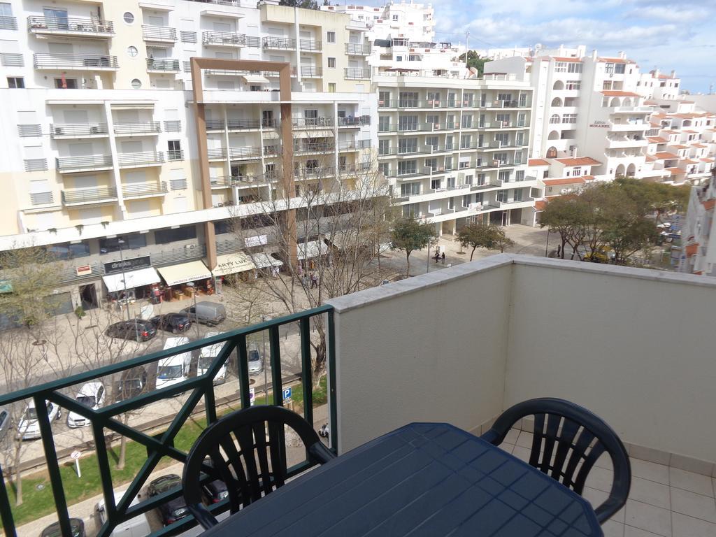 Apartamento Avenida Da Liberdade Αλμπουφέιρα Δωμάτιο φωτογραφία