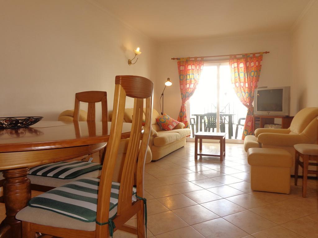 Apartamento Avenida Da Liberdade Αλμπουφέιρα Δωμάτιο φωτογραφία